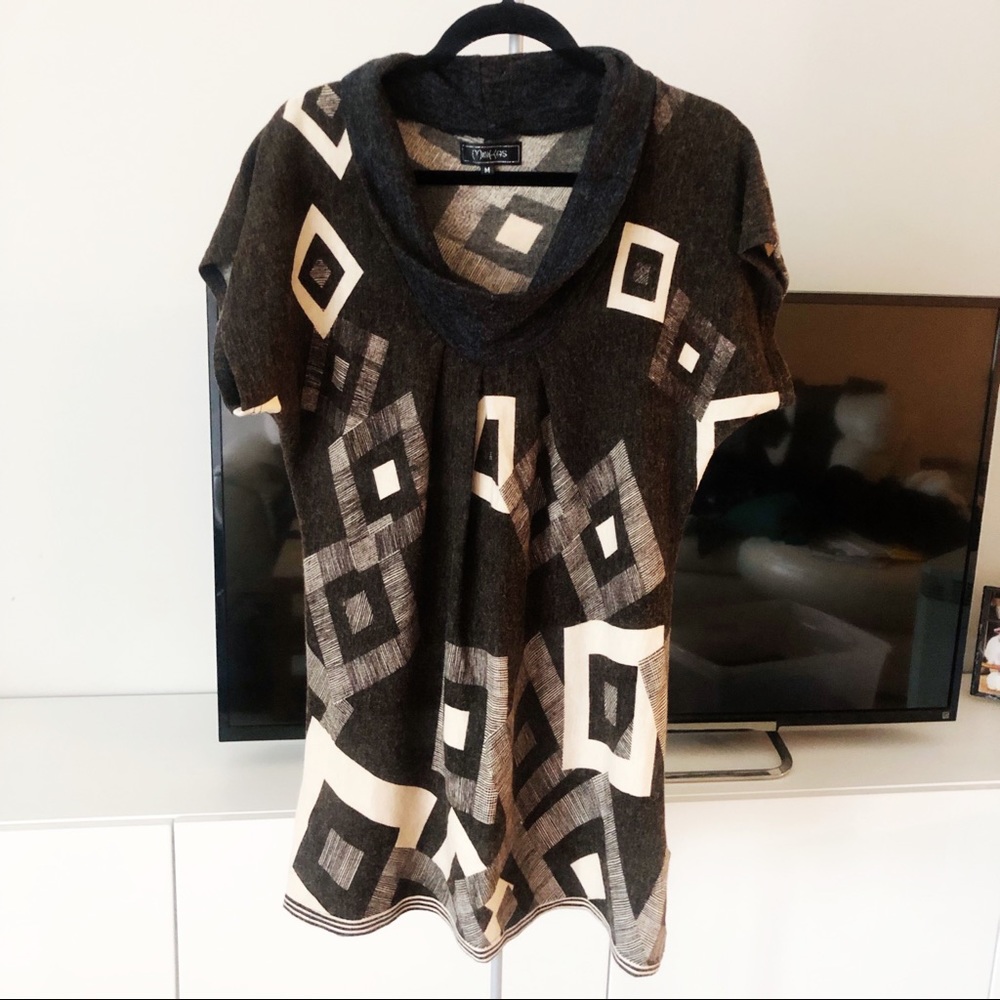 Minkas Cowl Brown Square Print Short Sleeved Tunic Dress